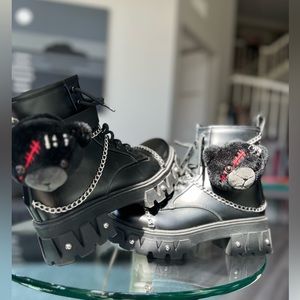 Fun combat boots with teddy bear size 7